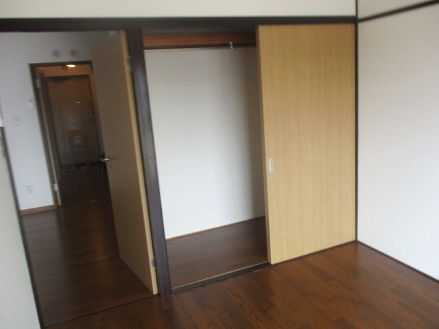 玉野屋コーポラスの収納