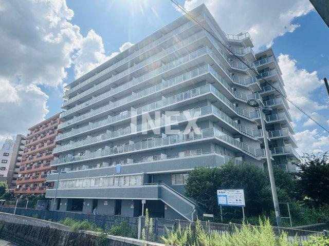 リブステージ横浜の外観