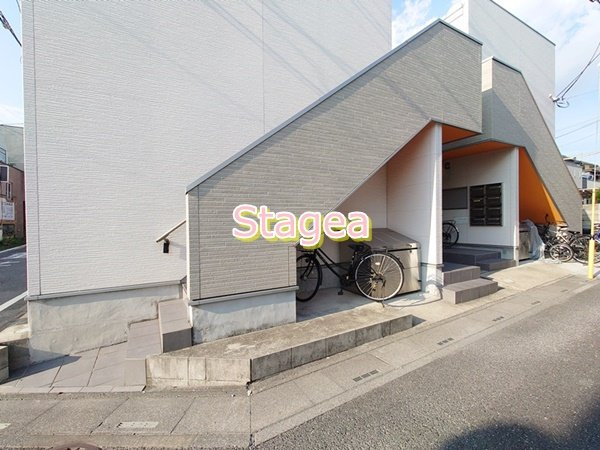 フレジェのエントランス