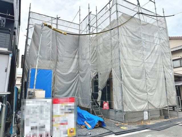 千代田２丁目　新築一戸建の外観|一坪以上の浴室です！のびのび一日の疲れを癒して下さいね！浴室に窓が付いているので、換気ができて湿気やカビ防止になりますよ♪