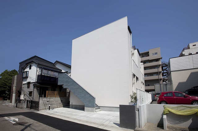 プログレス武庫川東のエントランス