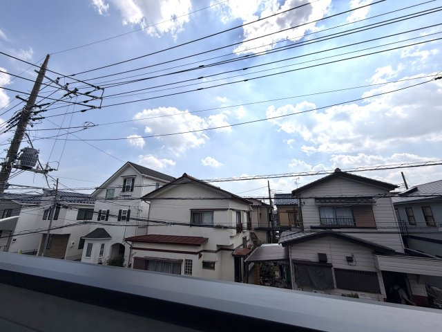 越谷市下間久里３期クラフトピット　新築戸建の展望|前方に遮るものがなく抜けた眺望。心地よい空と風を感じられる特別な場所です。