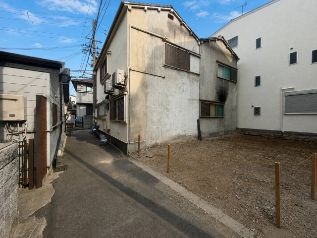 東住吉区北田辺5丁目の前面道路含む現地写真|大阪メトロ谷町線『田辺』駅徒歩3分。毎日の通勤・通学にも便利な駅近立地です◎