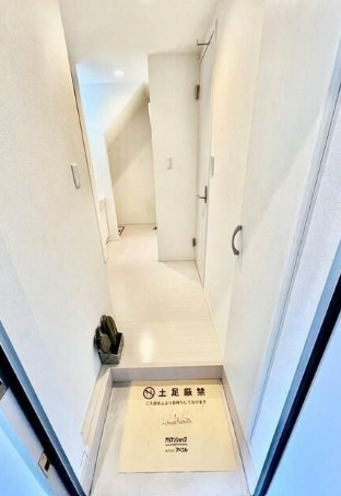 クレア堀崎町の玄関