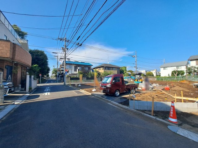 【前面道路含む現地写真】 | 練馬区大泉学園町5丁目　新築一戸建住宅　全5棟　(保谷店) | 緑豊かな住宅地ではじめる新生活。