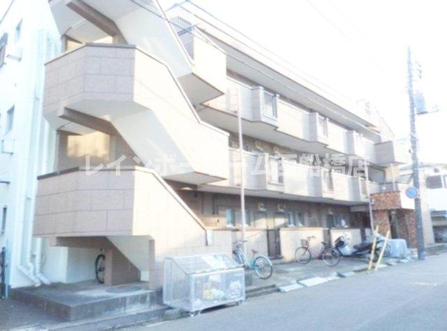 Baseの外観