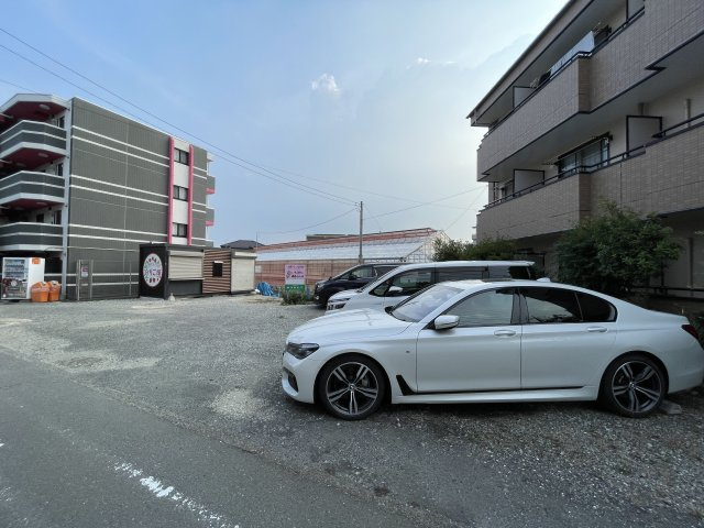 グランヴェールの駐車場