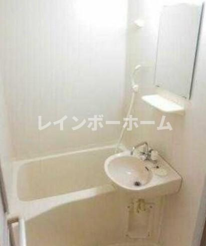 ビルクリバラの浴室