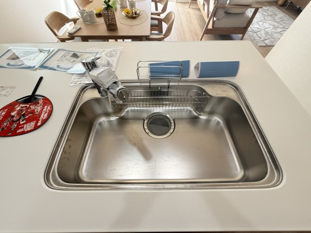 那覇市具志　限定1棟のキッチン|※同施工会社写真です