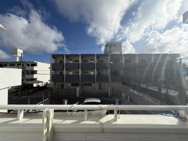 那覇市具志　限定1棟の洋室|※同施工会社写真です