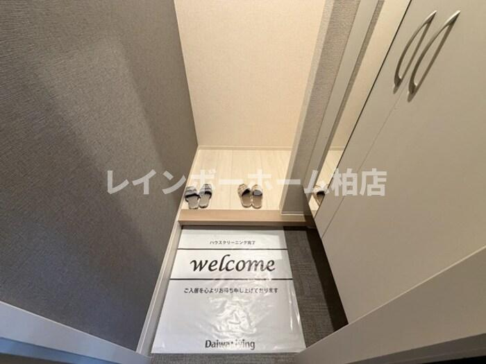 特典：仲介手数料が50％OFFです‼の玄関