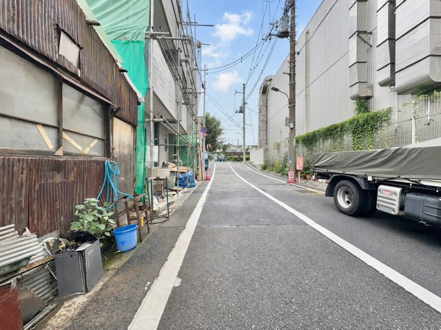 大田区大森南4丁目　新築戸建　全2棟の前面道路含む現地写真|2026.08.29撮影

現地ご見学希望・資料請求などお気軽にお問い合わせ下さい！
03-5990-5201