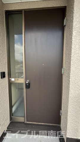 ＺＥＲＯ－ＯＮＥアパートの玄関