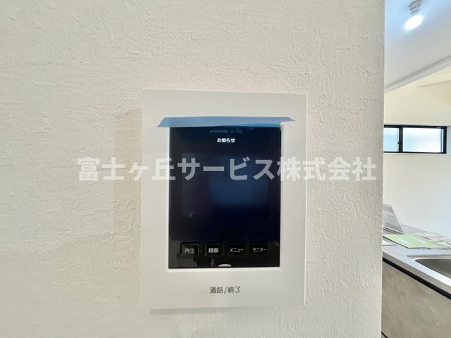 【セキュリティ】 | 浜松市中央区萩丘3丁目 新築一戸建て | TVモニター付きインターホンです