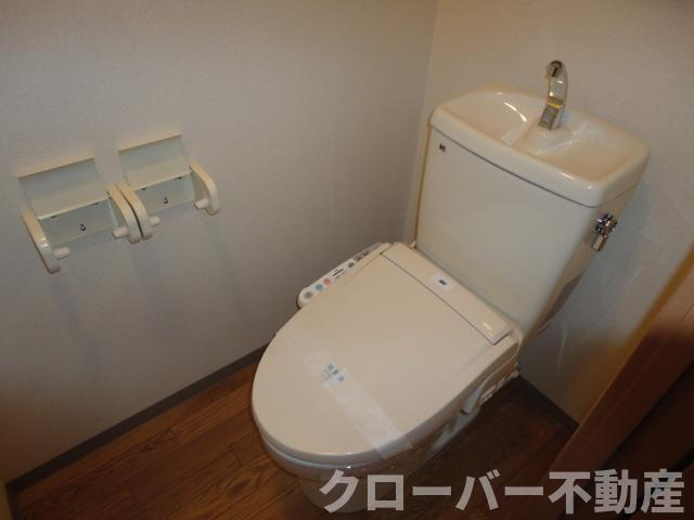 ラティールⅢのトイレ|シャワー付トイレ
