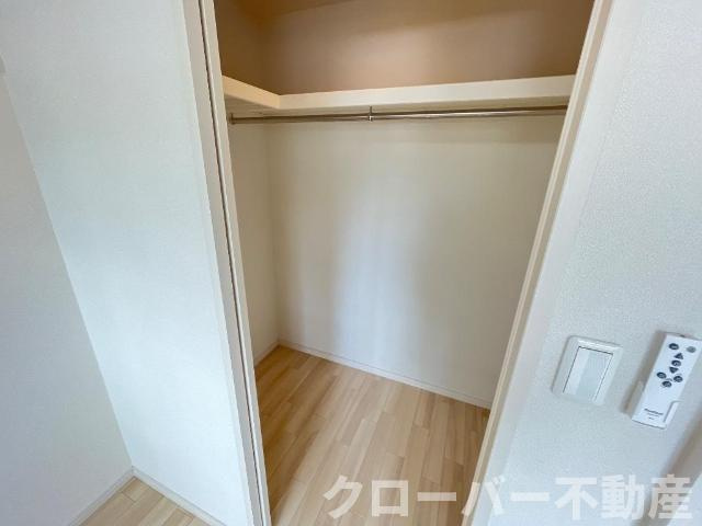 レマーレⅠの収納|クローゼット（イメージ）