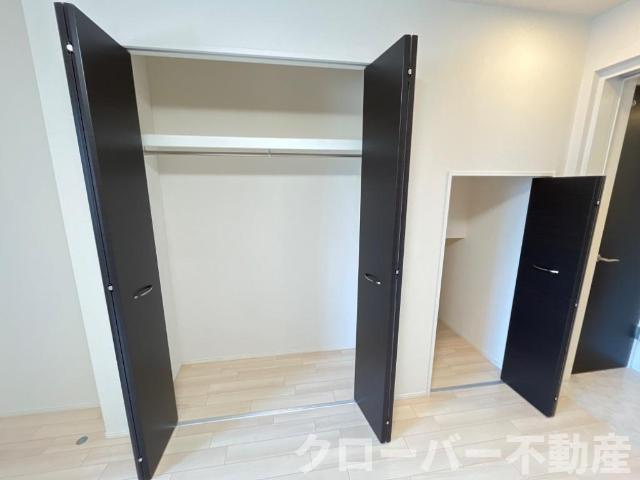 グランブルー百石の収納|クローゼット