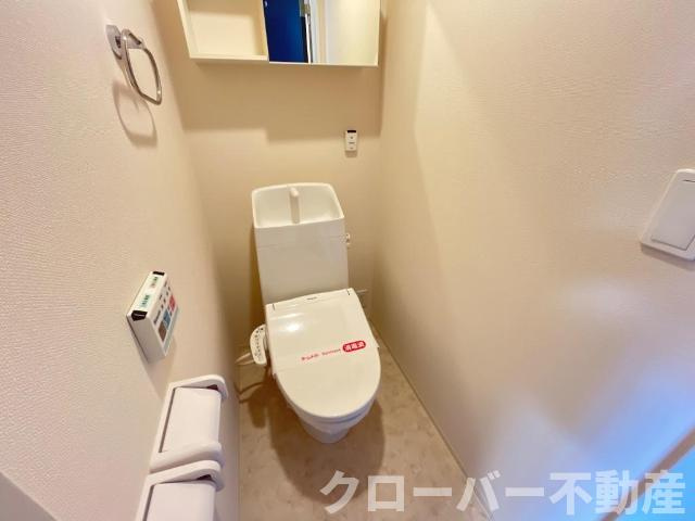 グランブルー百石のトイレ|シャワー付トイレ