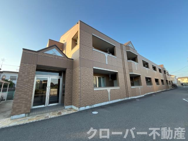 リバレイン今里の外観|外観写真（昼）
