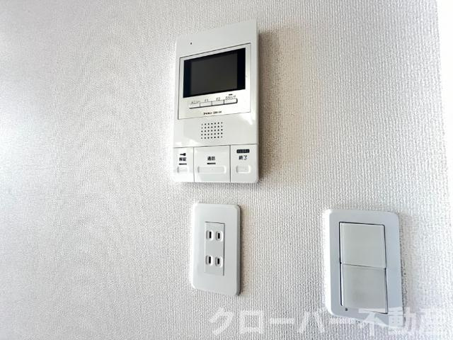 リバレイン今里のセキュリティ|カメラ付インターホン