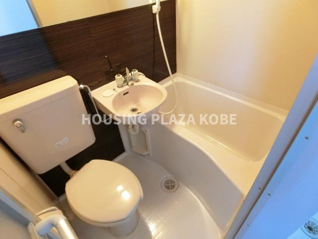 ラフォーレ一の谷の浴室