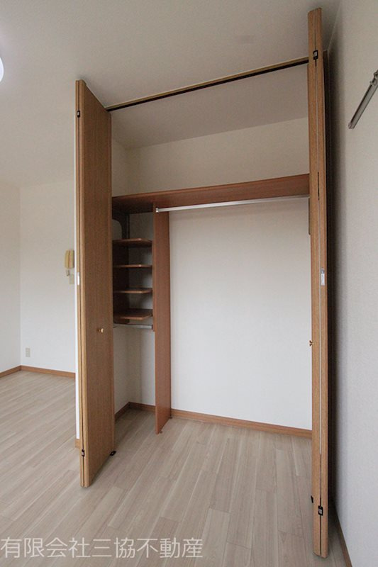 ウィンベル|クローゼット＋収納棚