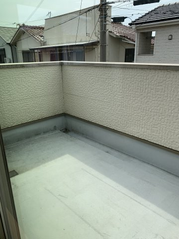 朝霧町１丁目　中古戸建てのバルコニー