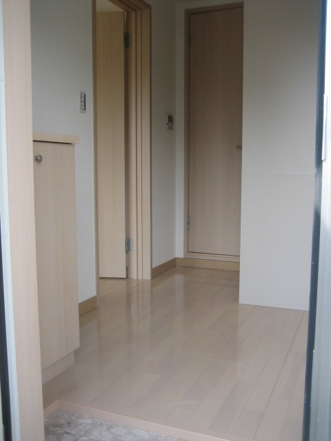 オーパスワンの玄関