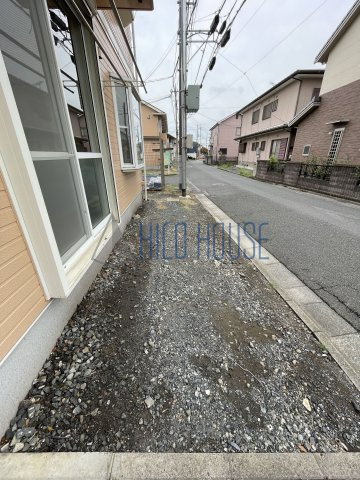 メンバーズタウンかすみ D棟のバルコニー