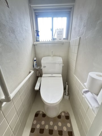 楠谷一戸建のトイレ