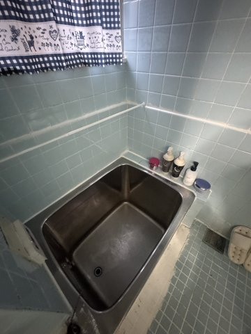楠谷一戸建の浴室