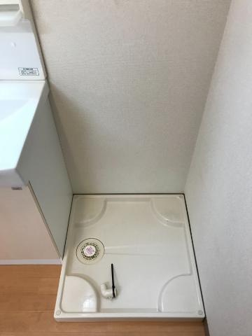 ワイズ　パラシオンの設備|洗濯機置場