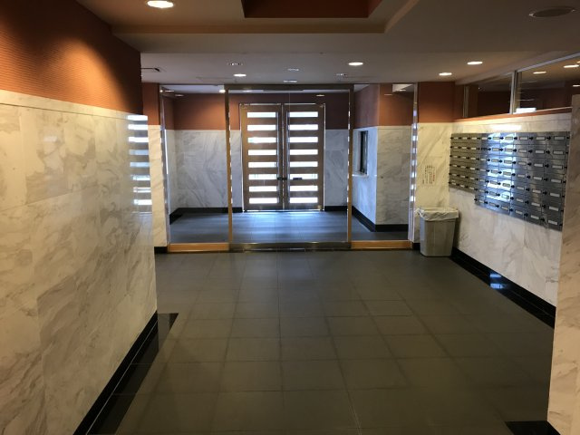 スカイコート新小岩のロビー