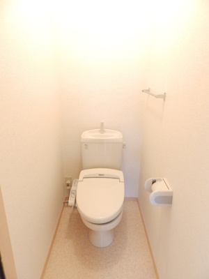 【トイレ】 | リビングタウン常盤公園A棟 | シンプルで使いやすいトイレです