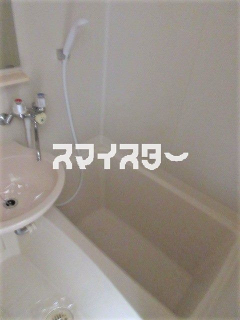 メゾン・ド・アンピールの浴室