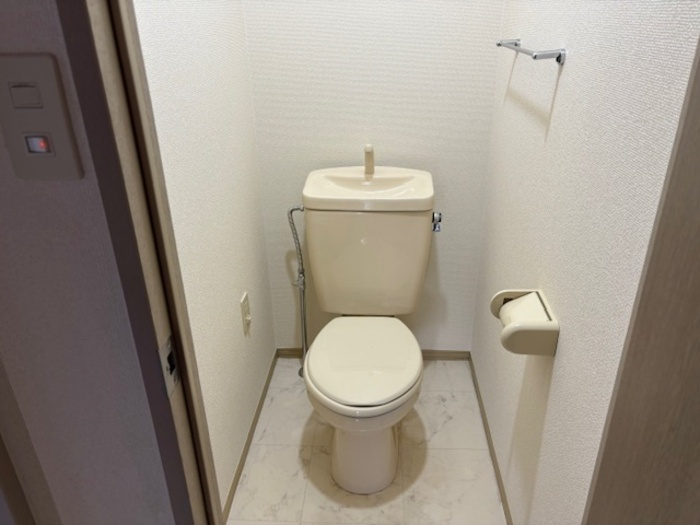 アークフラッツ　A棟のトイレ