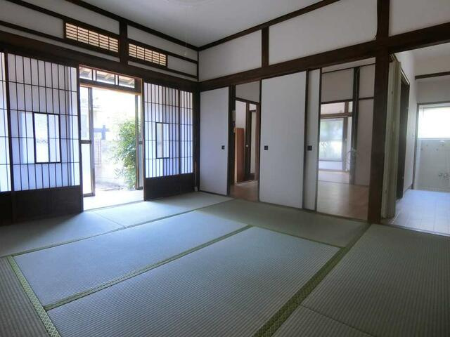 原邸の内装