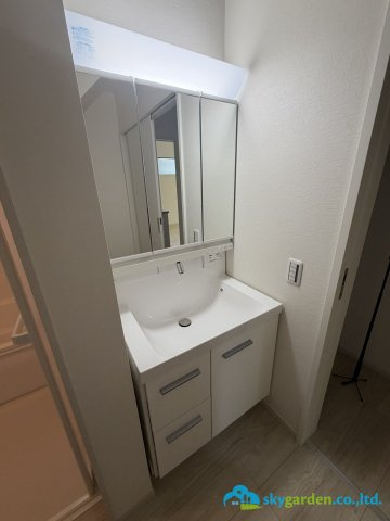 平塚市達上ヶ丘1期　新築戸建　全1棟1号棟の独立洗面台