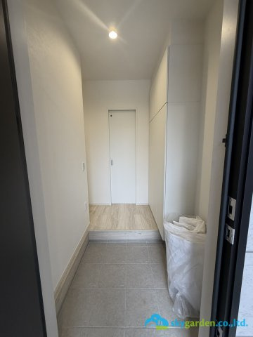 平塚市達上ヶ丘1期　新築戸建　全1棟1号棟の玄関