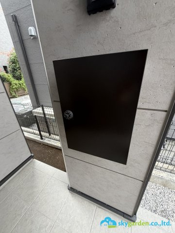 平塚市達上ヶ丘1期　新築戸建　全1棟1号棟の玄関
