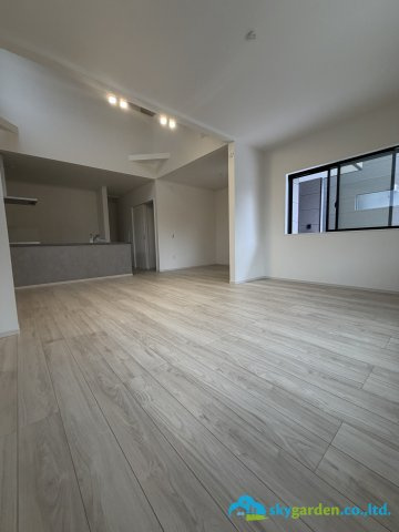 平塚市達上ヶ丘1期　新築戸建　全1棟1号棟の居間・リビング