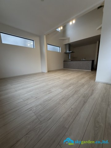 平塚市達上ヶ丘1期　新築戸建　全1棟1号棟の居間・リビング