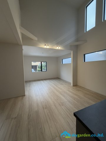 平塚市達上ヶ丘1期　新築戸建　全1棟1号棟の居間・リビング