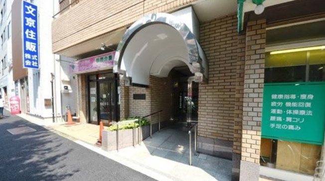 【エントランス】シルバープラザ白山
