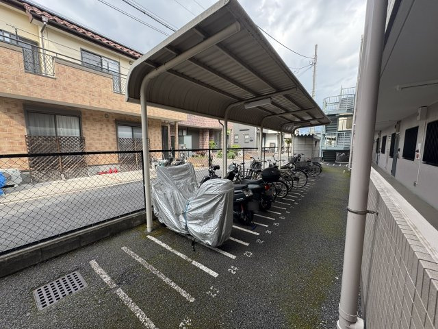 ベルドゥムール浦和の駐輪場|共用部・駐輪場