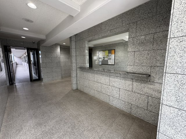 ベルドゥムール浦和のエントランス|共用部・エントランス