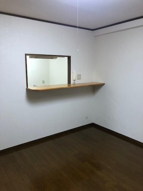 東大和市向原６丁目の賃貸マンションの居間・リビング