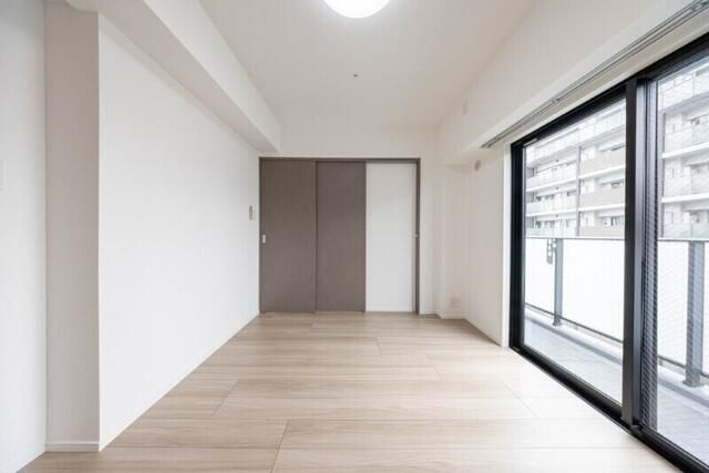 Ｓ－ＲＥＳＩＤＥＮＣＥ新御徒町ｃｈｉａｒｏの居間・リビング