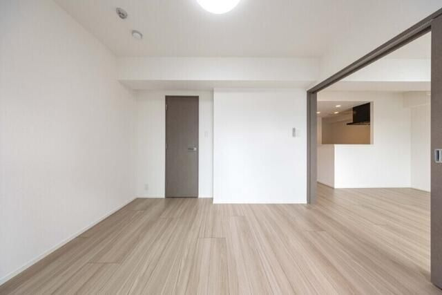 Ｓ－ＲＥＳＩＤＥＮＣＥ新御徒町ｃｈｉａｒｏの居間・リビング