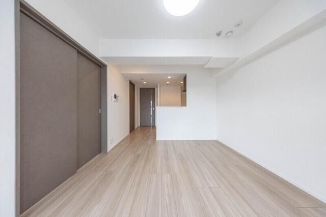 Ｓ－ＲＥＳＩＤＥＮＣＥ新御徒町ｃｈｉａｒｏの居間・リビング